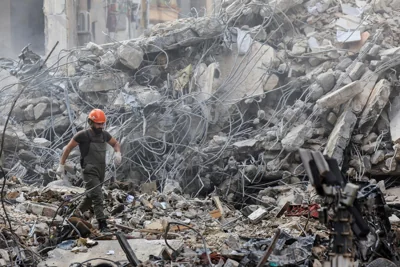 Deadly Israeli bombing in Beirut: 'No one in the building survived'