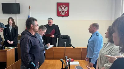 Осужденный за оскорбление мальчика в шапке с литерой Z уралец получил новое обвинение