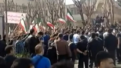 В Иране студенты нескольких университетов вышли на акции протеста