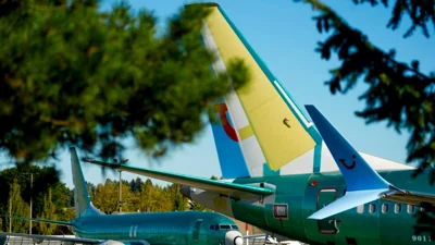 Boeing makes new offer to union in hopes of ending strike