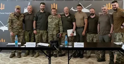 Быть на шаг впереди: Сырский встретился с командирами самых успешных БПЛА-подразделений