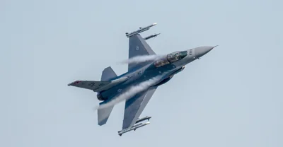 Україна цьогоріч зможе залучити близько 10 винищувачів F-16 через нестачу навчених пілотів,