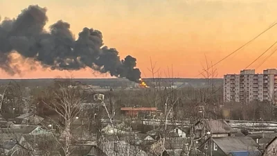 В Курской области после атаки беспилотников загорелась нефтебаза