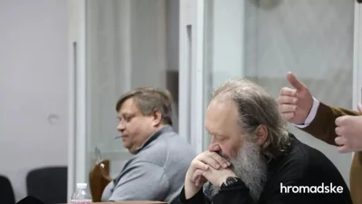 Митрополит Павло (Лебідь) на судовому засіданні в Шевченківському райсуді Києва, 1 квітня 2023 року