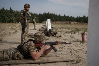 Украинцы, которые вступят в добровольческий легион в Польше, смогут легко пересекать границу - консул