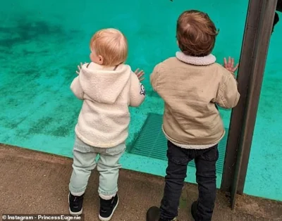 Princess Eugenie posted a sweet snap of Sienna Mapelli Mozzi and her older cousin August Brooksbank at London Zoo to celebrate Earth Day last year