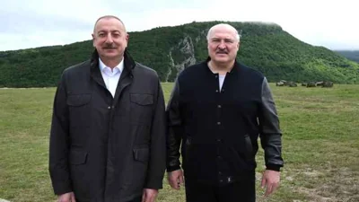 Politico: Лукашенко снабжал Азербайджан оружием перед вторжением в Нагорный Карабах