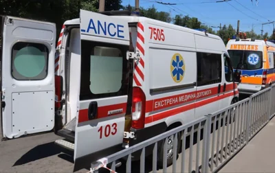 Россияне ударили дроном по автобусу с людьми в Дергачах: семеро раненых
