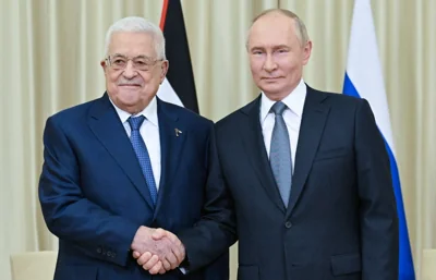 Mahmoud Abbas meets with Vladimir Putin 