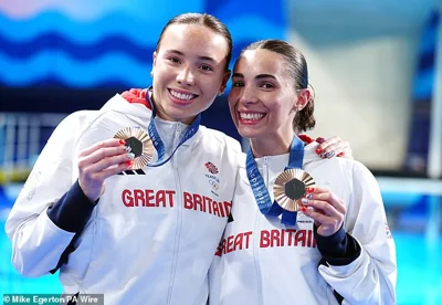 Yasmin Harper (left) and Scarlett Mew Jensen (right) claimed bronze in the women's 3m synchronised diving