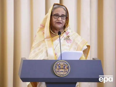 Прем'єрка Бангладеш подала у відставку, як вимагали протестувальники. ЗМІ пишуть, що вона покинула країну