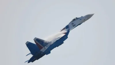 Историческая победа в воздухе: украинский F-16 сбил российский Су-35