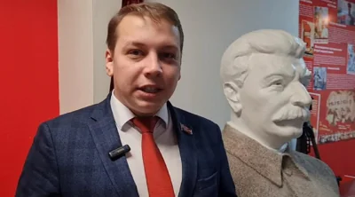 В Барнауле организатора «Сталинской елки» с Бармалеем-либералом задержали по делу о мошенничестве