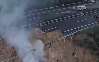 Число погибших при обрушении автомагистрали в Китае выросло до 24