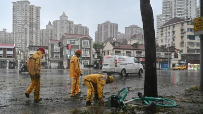 Strongest typhoon to hit Shanghai since 1949 shuts down megacity