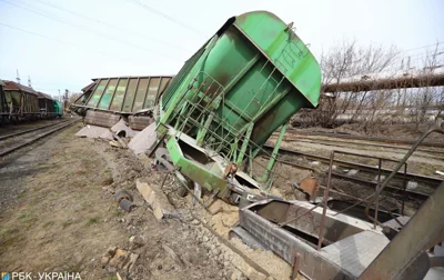 Під Бєлгородом пустили під укіс вантажний потяг