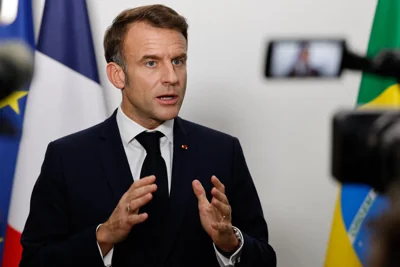 Macron urges Putin to 'listen to reason' on Ukraine as Biden approves antipersonnel landmines