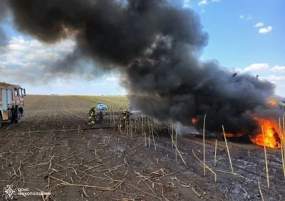 У полі на Миколаївщині відкритим полум'ям горів трактор