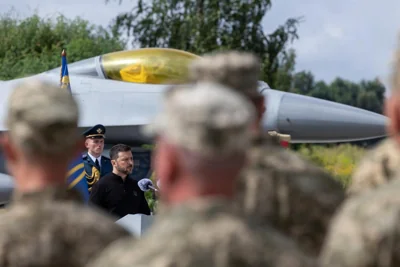 Volodymyr Zelensky confirms arrival of first F-16 fighter jets in Ukraine