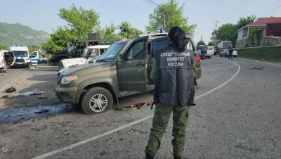 Пятеро жителей Карачаево-Черкесии напали на наряд ДПС в поселке Мара Аягъы, двое полицейских погибли, четверо получили ранения — Следственный комитет