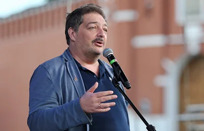 Дмитрий Быков внесен в список террористов и экстремистов Росфинмониторинга