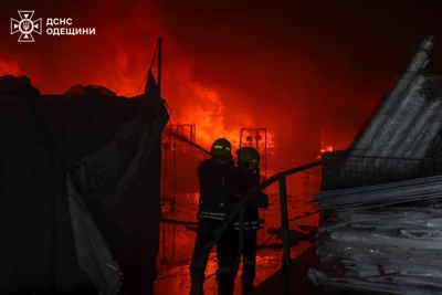 После вражеского ракетного удара по Одессе ликвидировали масштабный пожар
