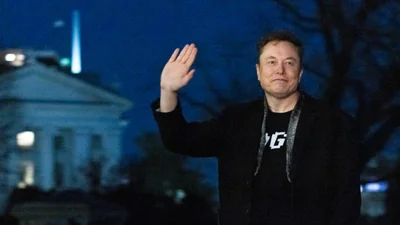 Маск останется главой Tesla на пять лет и снизит расходы на политику