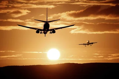 Какие крупные авиакомпании не отменили рейсы в Израиль