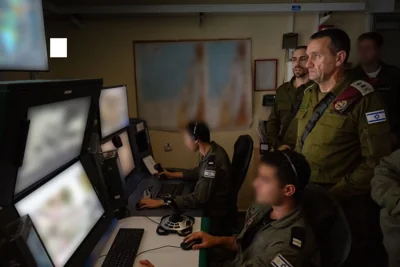 IDF, Chief, of, Staff, visits, air, base