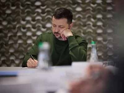 Зеленський ввів нові санкції. Вони стосуються, зокрема, екснардепа Мосійчука й Богуслаєва-молодшого