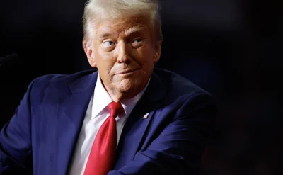 Трамп предложил обложить 100-процентными пошлинами иностранные фильмы