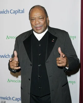 Quincy Jones at 'Singers and Songs Celebrate Tony Bennett's 80th' in Hollywood in 2006