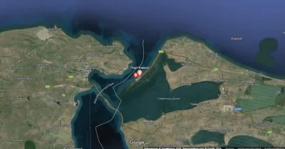 В Керченском проливе дроны атаковали судно в российском порту. Есть раненые и погибший