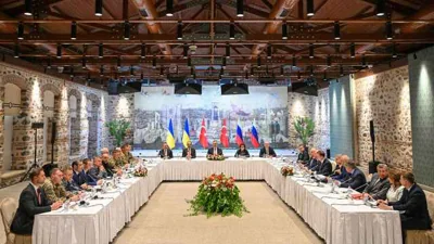 Британия, Франция и Германия назвали неприемлемыми требования Путина на переговорах в Стамбуле