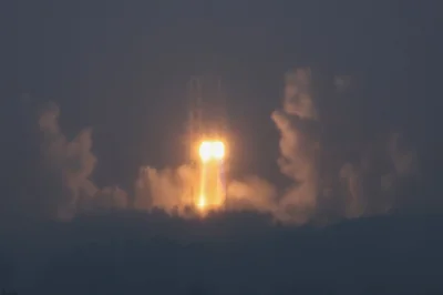 Historic journey from Chang'e 6 lifts off