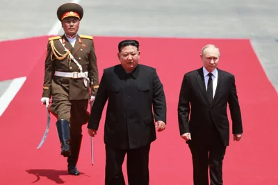 Kim Welcomes Putin 