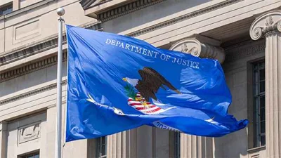 Сотрудника военной разведки США задержали за попытку передать секретные данные за рубеж из-за несогласия с политикой Трампа