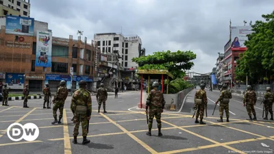 Bangladesh: Military enforces curfew after protests