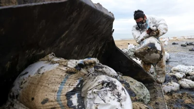 "Серьезная угроза": как загрязненный мазутом песок с Кубани оказался в Ростовской области