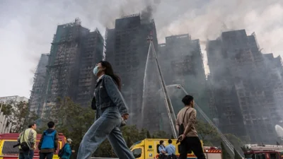 Пожар в Гонконге: десятки погибших, сотни пропали без вести
