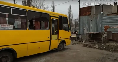 Полювання дронами: на Херсонщині окупанти вдарили по маршрутці