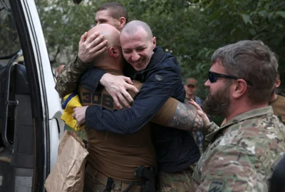 Joy as prisoners were exchanged between Ukraine and Russia on Saturday