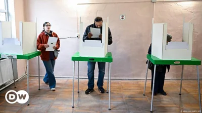 Georgia election: Exit polls give conflicting forecasts