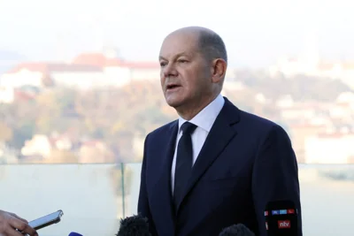 Scholz signals willingness for earlier German confidence vote