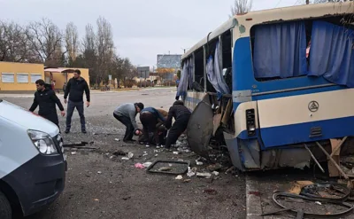 При обстреле Новой Каховки погибли четыре пассажира автобуса