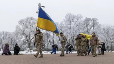 White House pressing Ukraine to draft 18-year-olds so they have enough troops to battle Russia