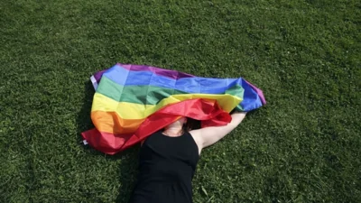 В Каменске-Уральском активисты и полиция сорвали вечеринку ЛГБТ