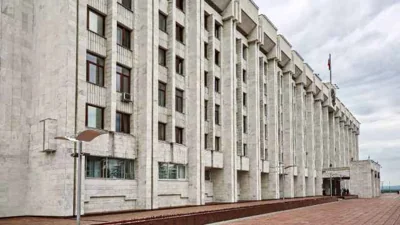 Житель Самарской области бросил гранату в здание местного правительства