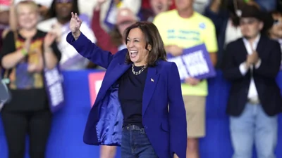 Harris slams 'offensive' Trump as rivals go west