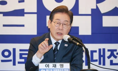 Top court orders retrial for Lee Jae-myung’s election law violation case